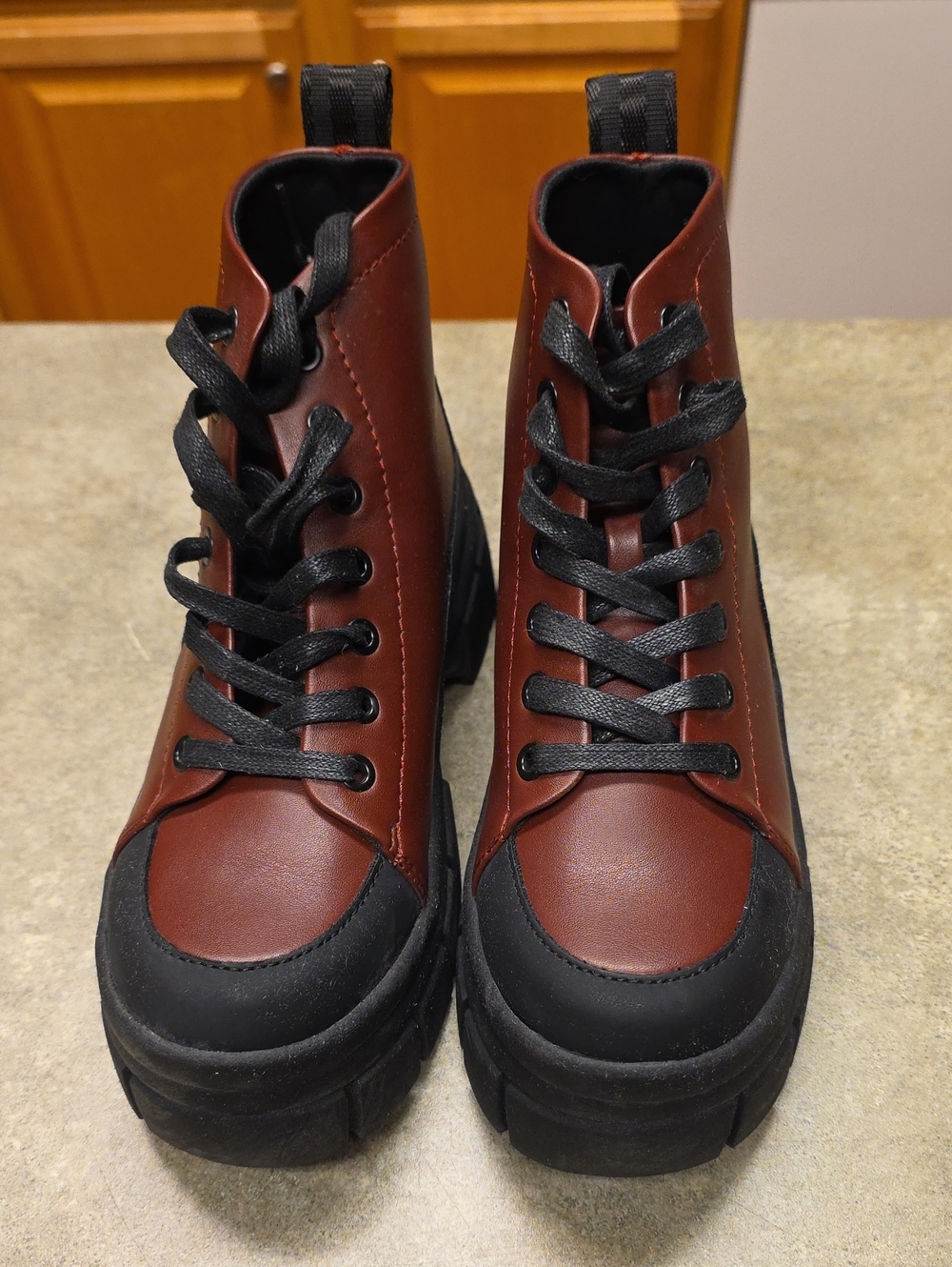 Women's Burgandy Rocket Dog Lace-Up Platform Boots, Size 6.5